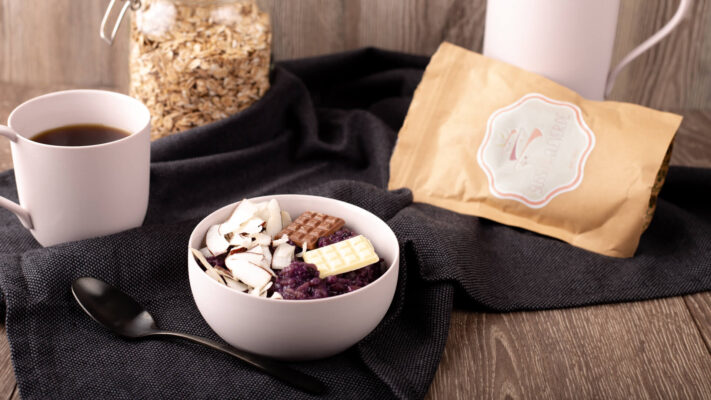 Blaubeer-Porridge | mit Dinkelflocken
