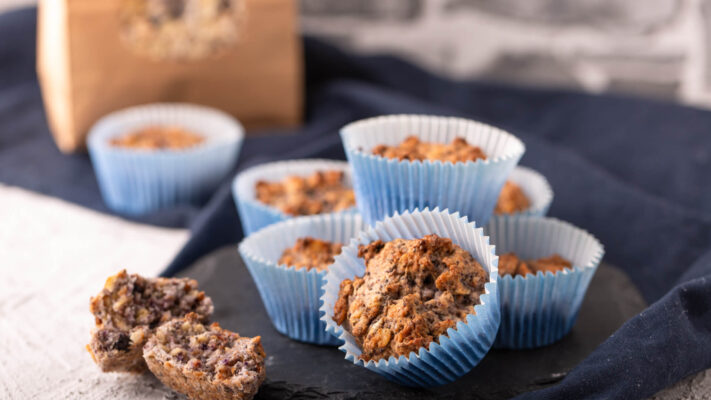 REZEPT: Blaubeer-Müsli Muffins | Zuckerfrei REZEPT: Blaubeer-Müsli Muffins | Zuckerfrei