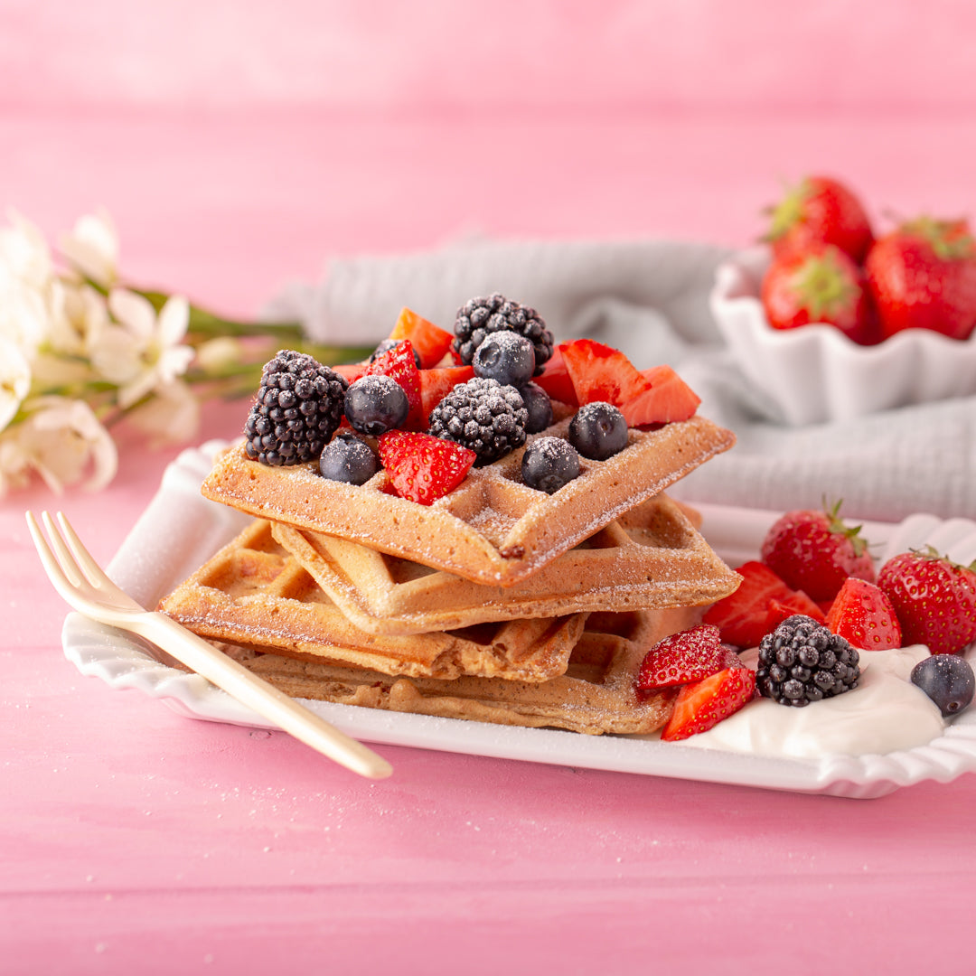Dinkelwaffeln mit frischen Beeren | mit Vollrohrzucker