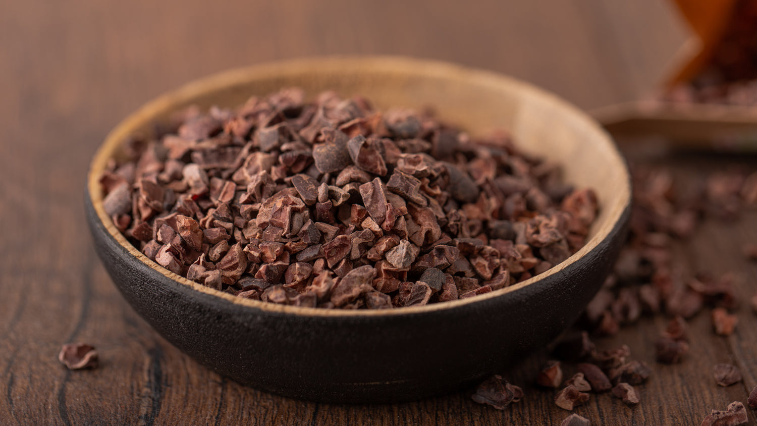 Kakaobohnensplitter bringen reinen Kakaogeschmack ohne Süße
