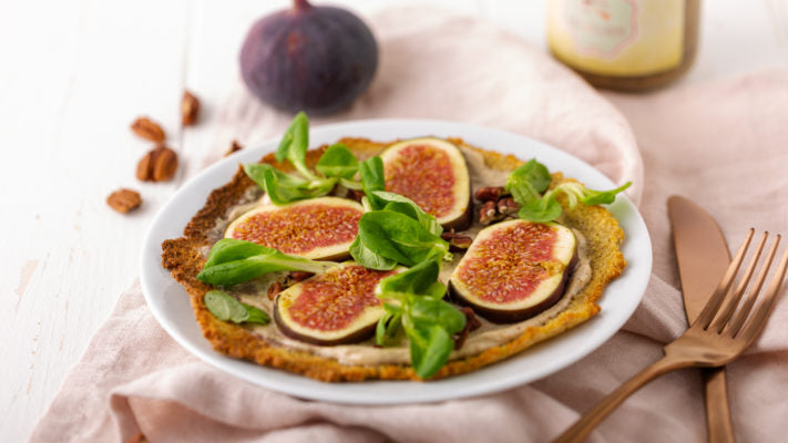 Quinoa-Pizza mit Walnuss-Frischkäse und Feige | Die Pizza-Alternative